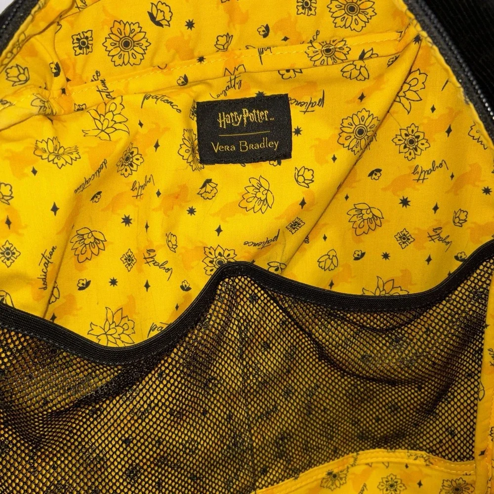 RARE Vera Bradley Harry Potter Hufflepuff Campus Backpack Black Yellow Quilted